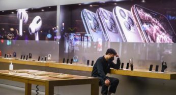 Apple обмежує продаж iPhone: не більше 2 моделей в одні руки