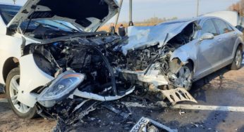Автівки розбиті вщент: “Mercedes” на волинських номерах потрапив у масштабну аварію на Рівненщині, багато постраждалих