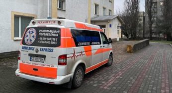 Маленькому українцю різко сстало зле, швидка мчить до Києва: “Помоліться за Юрчика”