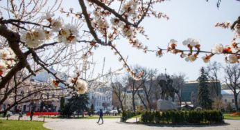 Трохи дощитиме, але буде тепло: прогноз погоди на неділю, 28 березня