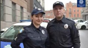 Подружжя поліцейських витягли з палаючої квартири пенсіонера – готові пожертвувати собою заради інших