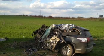 Життя двох малюків та їхнього батька обірвалися на українській трасі: молодшому було всього 4 роки