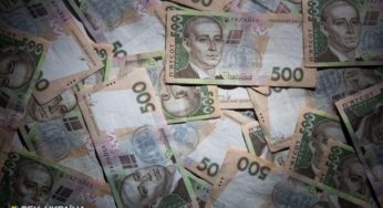 Українці отримають допомогу на День Незалежності: кого чекають виплати