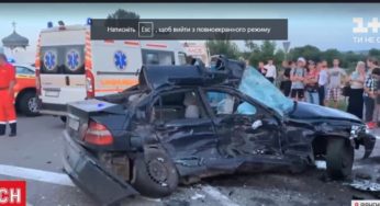 Жахливе ДТП фура зім’яла легковик: є жертви