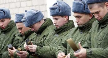 У Криму окупанти мобілізовують українців: забирають телефони та примусово відправляють воювати