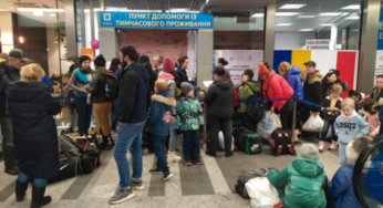 Українцям розповіли, хто може оформити виплату 2000 грн щомісячної допомоги: заявки приймаються до 14 квітня