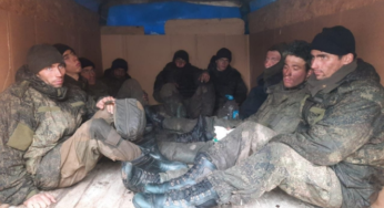 З голоду їли все: російські окупанти почали їсти котячий корм